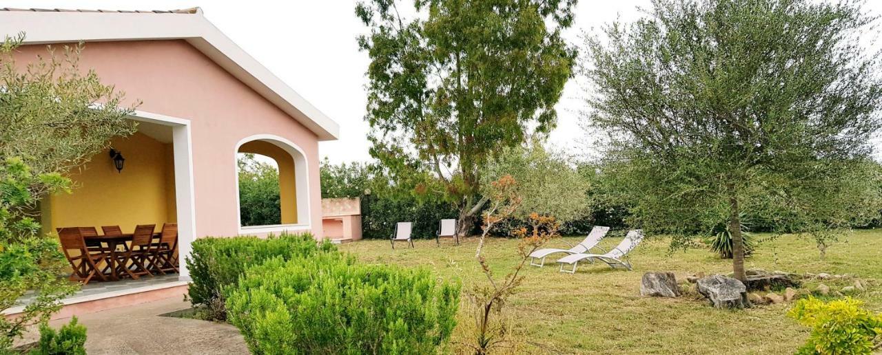Villa Solidea Орозеи Екстериор снимка